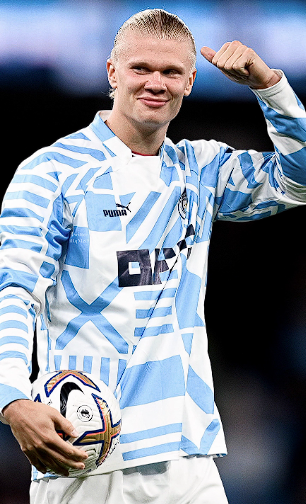 近日，西班牙足球轉會市場傳出了一則備受矚目的消息，皇馬與挪威鋒線新星哈蘭德之間的轉會傳聞引發(fā)了廣泛關注。據西班牙知名記者Jorge Picón在相關渠道透露，這一傳聞并非毫無根據的猜測。 從哈蘭德本人的意愿來看，有可靠消息源——哈蘭德身邊人士證實，這位年輕且極具天賦的球員內心深處十分渴望能夠身披皇馬的白色戰(zhàn)袍，為這支西甲豪門效力。哈蘭德作為當今足壇備受矚目的新生代前鋒，其出色的身體素質、門前嗅覺以及強大的得分能力，使他成為了眾多豪門俱樂部覬覦的對象。而皇馬，作為歐洲足壇的頂級豪門，擁有悠久的歷史、輝煌的戰(zhàn)績以及龐大的球迷基礎，對于任何有追求的球員來說，都具有極大的吸引力。 與此同時，西班牙媒體還報道了另一則與皇馬陣容變動相關的消息。如果皇馬陣中的巴西球星維尼修斯選擇離開球隊，那么皇馬管理層極有可能將引進哈蘭德作為重要的補強舉措。Jorge Picón在播客節(jié)目中進一步闡述了相關情況，他提到哈蘭德的經紀人皮門塔曾多次公開強調，球員在職業(yè)生涯的規(guī)劃上擁有高度的自主權，他掌控著自己的命運走向。并且，哈蘭德與曼城之間存在解約金條款這一特殊情況，盡管目前該條款的具體金額尚未向外界公布，但這無疑為哈蘭德未來的轉會提供了一種潛在的可能性。 Jorge Picón還針對哈蘭德加盟皇馬的可能性與維尼修斯的處境之間的關系發(fā)表了看法。他指出，目前維尼修斯并未完全拒絕與皇馬續(xù)約，雙方都秉持著積極的態(tài)度，相信能夠達成新的協議。然而，一旦維尼修斯最終決定留隊，那么哈蘭德加盟皇馬的可能性將會大幅降低。畢竟，皇馬在陣容構建上需要綜合考慮多個因素，包括球員的位置、戰(zhàn)術體系以及薪資結構等。 綜上所述，皇馬與哈蘭德之間的轉會傳聞并非空穴來風，它涉及到球員的個人意愿、俱樂部的陣容規(guī)劃以及復雜的轉會條款等多個方面。未來，這一傳聞將如何發(fā)展，哈蘭德是否會真的披上皇馬的戰(zhàn)袍，值得我們持續(xù)關注。