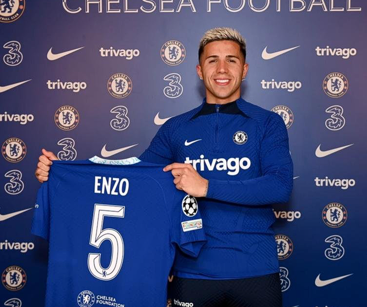 2025 - 26賽季英超第10輪：切爾西力克熱刺，恩佐社交